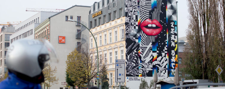 Berlin on mass Anna T-Iron Felipe Pantone