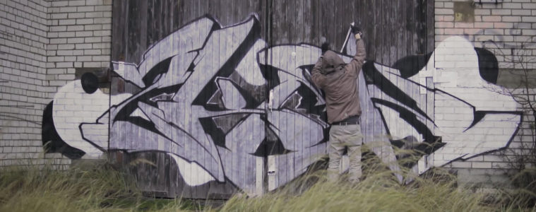 MONOCHROME 065 SKENAR73