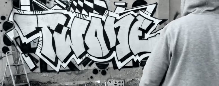 MONOCHROME 084 TWONE